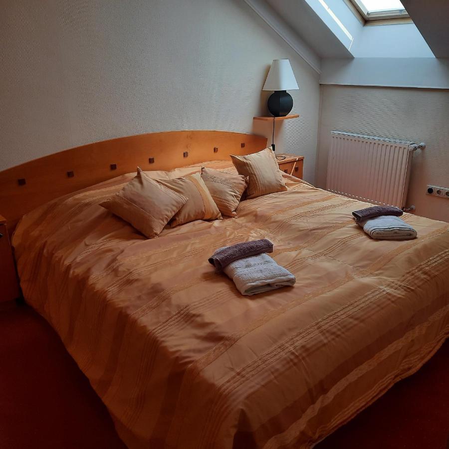 Ferienwohnung Kata Apartman Bük Exterior foto
